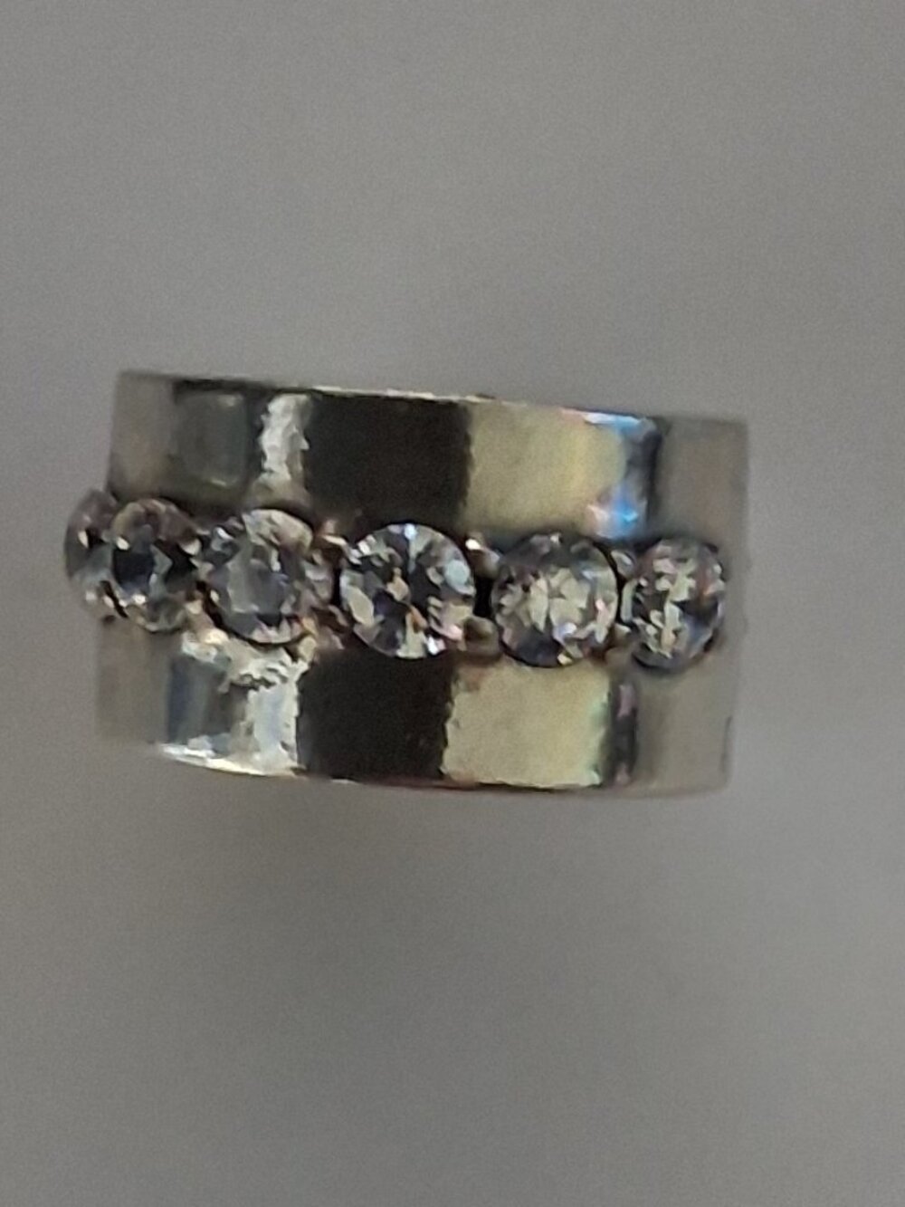 Pandora 791972CZ Clear Sparkling Row Clip Charm – Sterling Silver